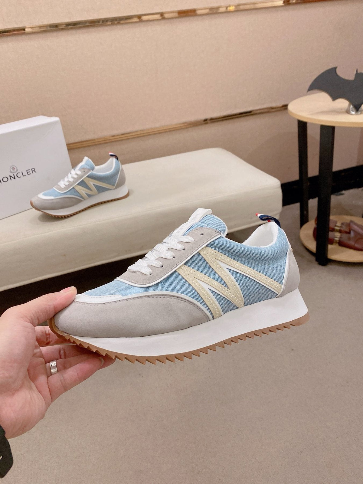 Men's Light Blue and Gray Low-Top Sneakers